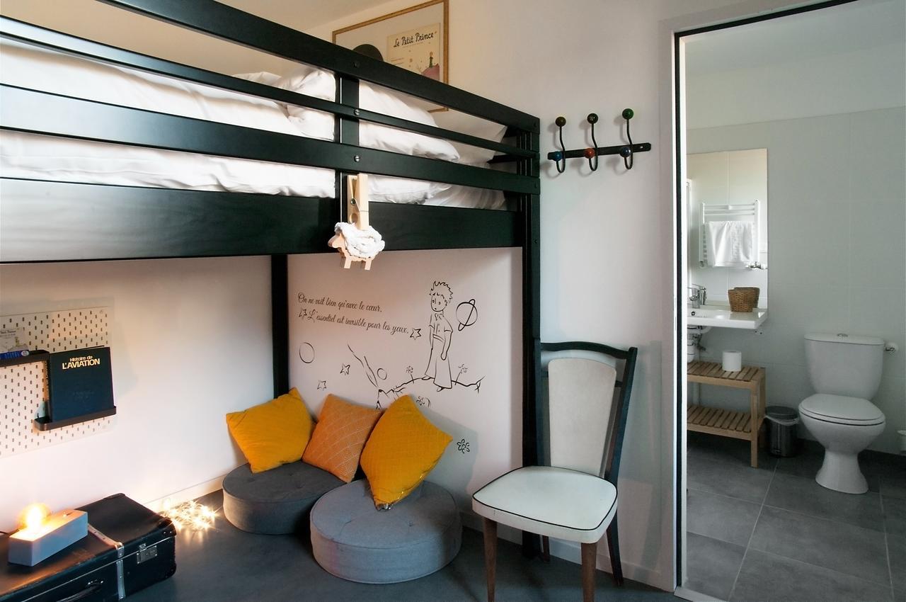Edd Hostel Доль-де-Бретань Экстерьер фото