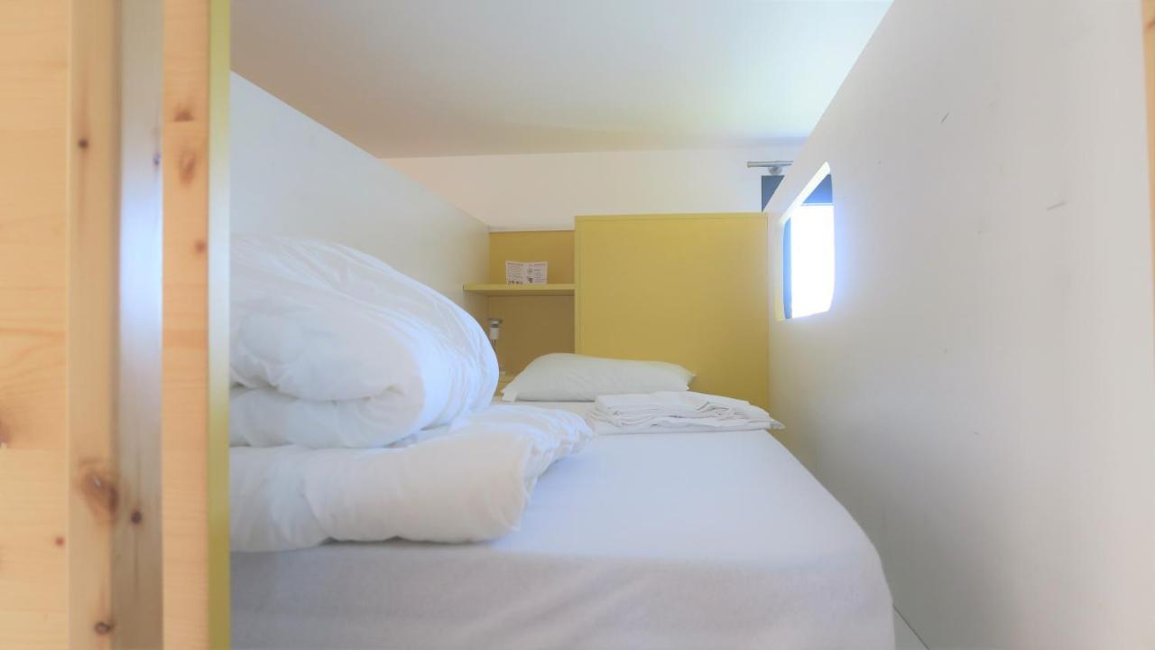 Edd Hostel Доль-де-Бретань Экстерьер фото